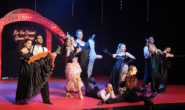 ‘Bir Yaz Dönümü Gecesi Rüyası Müzikali’ ne yoğun ilgi