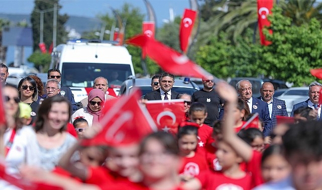 Aliağalılar 23 Nisan Çocuk Bayramı’nı Avcı Ramadan Parkı’nda Kutladı