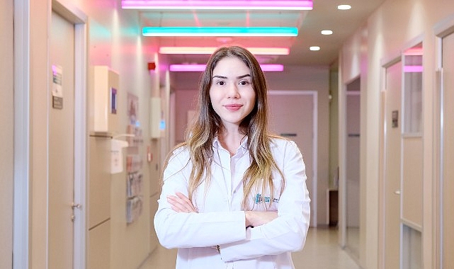 ‘mış gibi’ gülmek bile yetiyor…