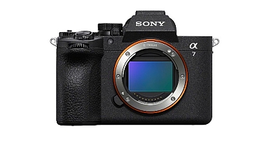 Sony, Yeni Nesil Alpha 7 V Full-Frame Fotoğraf Makinesi ve FE 28-70mm F3.5-5.6 OSS II Standart Zoom Lensini Tanıttı