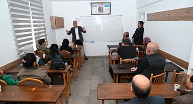 Kurs merkezinde veli toplantısı