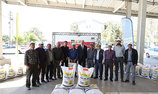 Başkan Altay: “Üreticilerimize Bugüne Kadar 1 Milyon 214 Bin Kilogram Hibe Destekli Macar Fiği Tohumu Verdik”